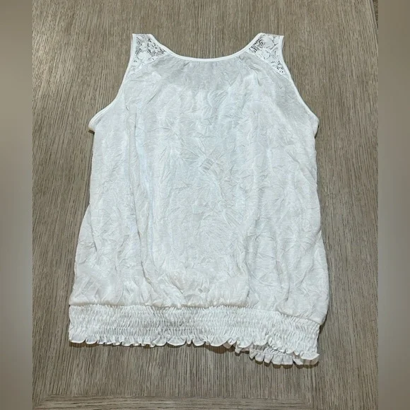 French Laundry Medium White Lace Trim Crinkled Women's Top - Picture 6 of 9